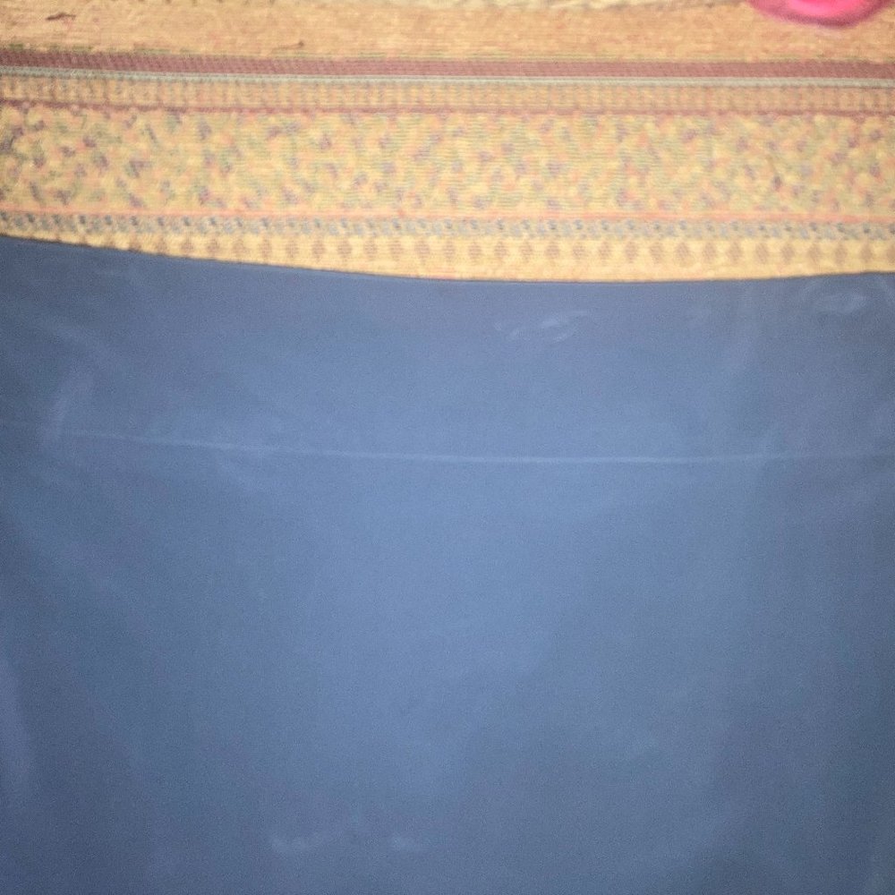 Skirt - Picture 3 of 4